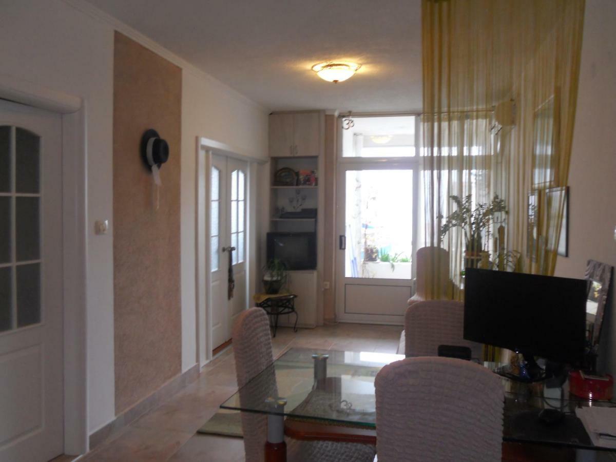 Apartment Mika บุดวา ภายนอก รูปภาพ
